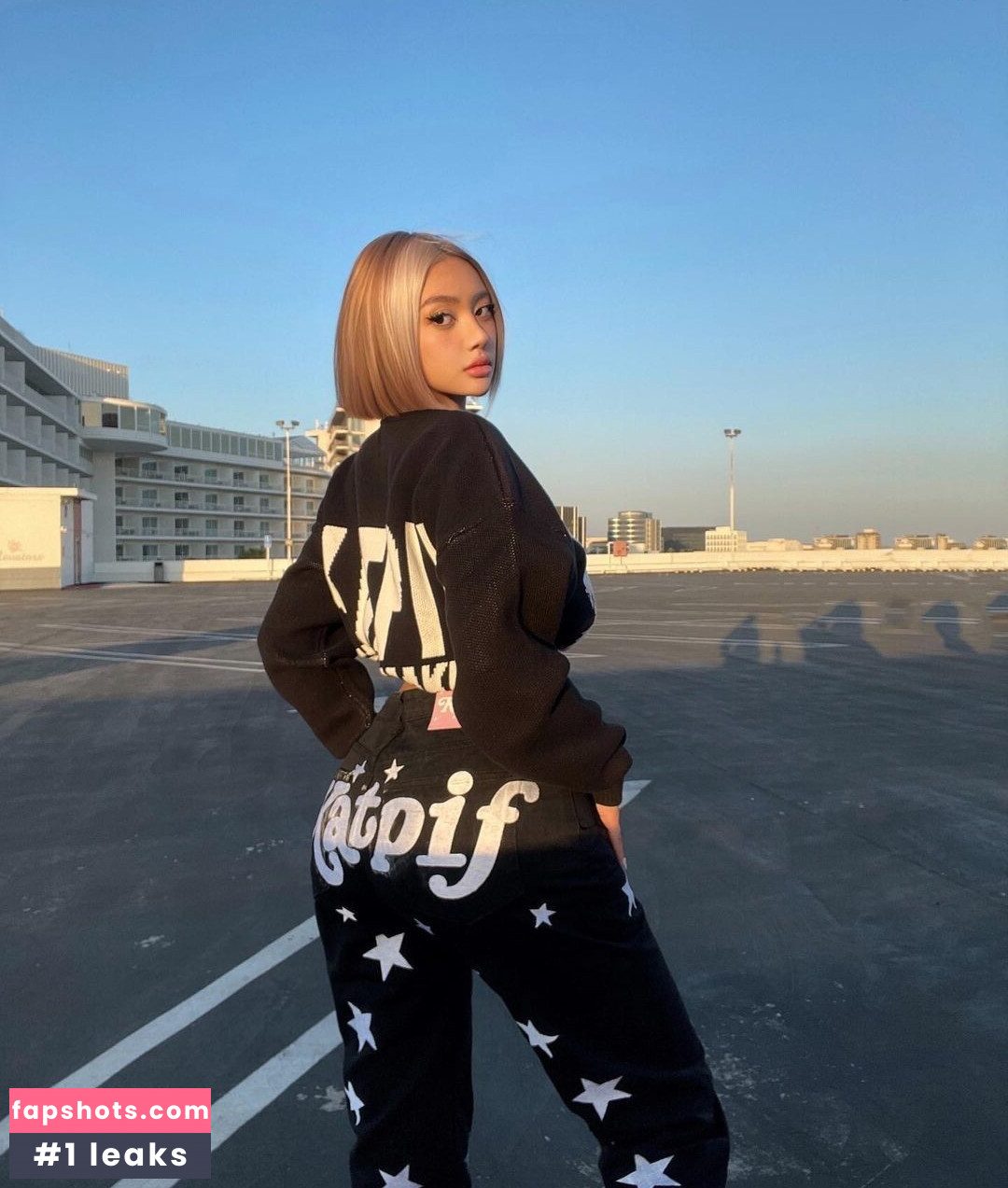 nikahigashionna nude babe gallery