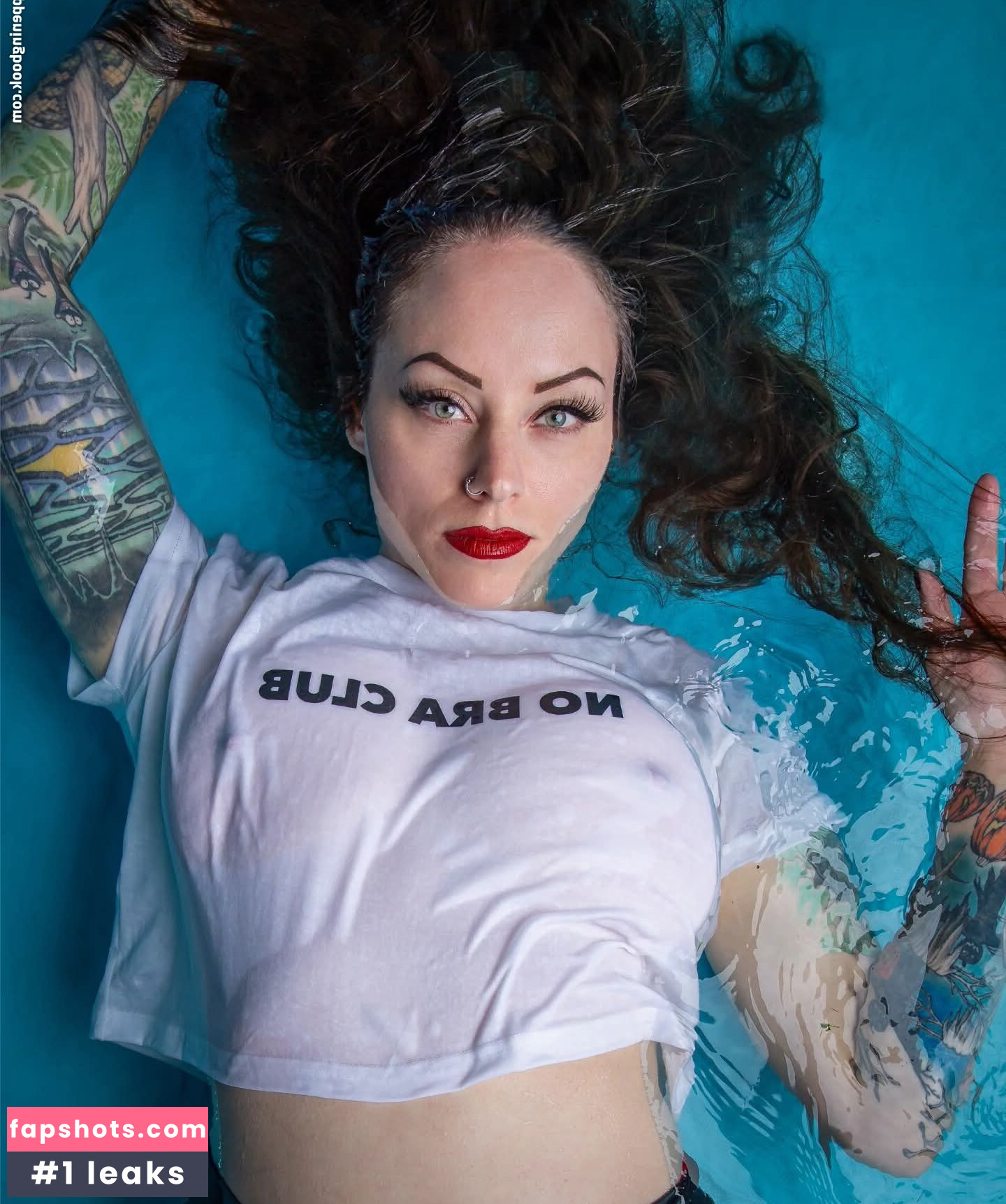 Niki Dysnomia gallery photo #3