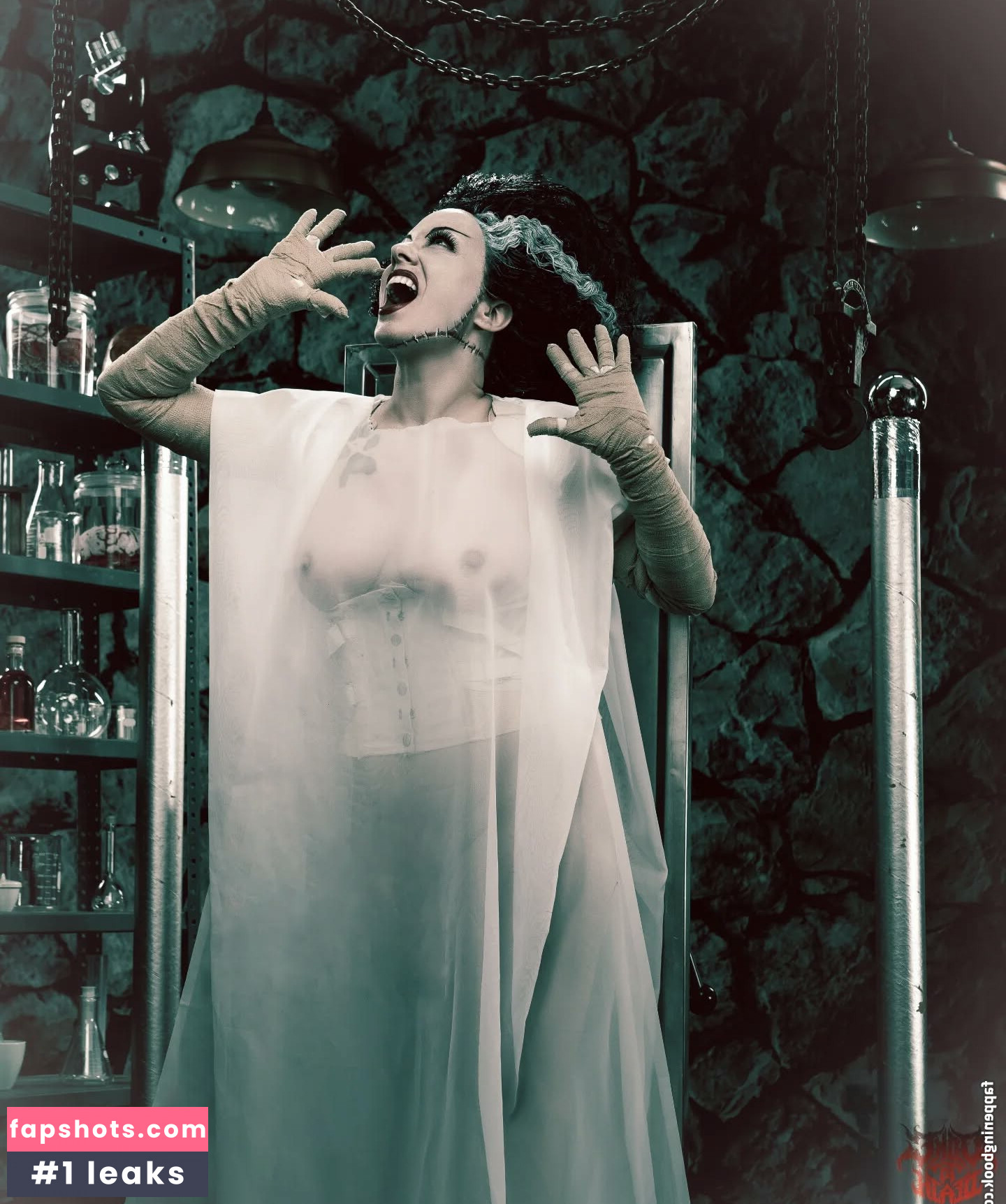 Niki Dysnomia nude babe gallery