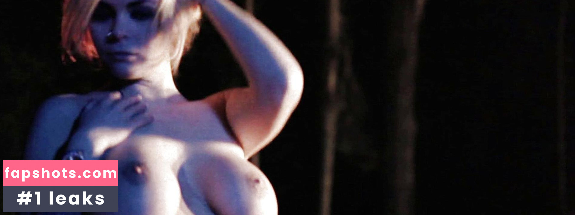 Niki Liner gallery photo #12