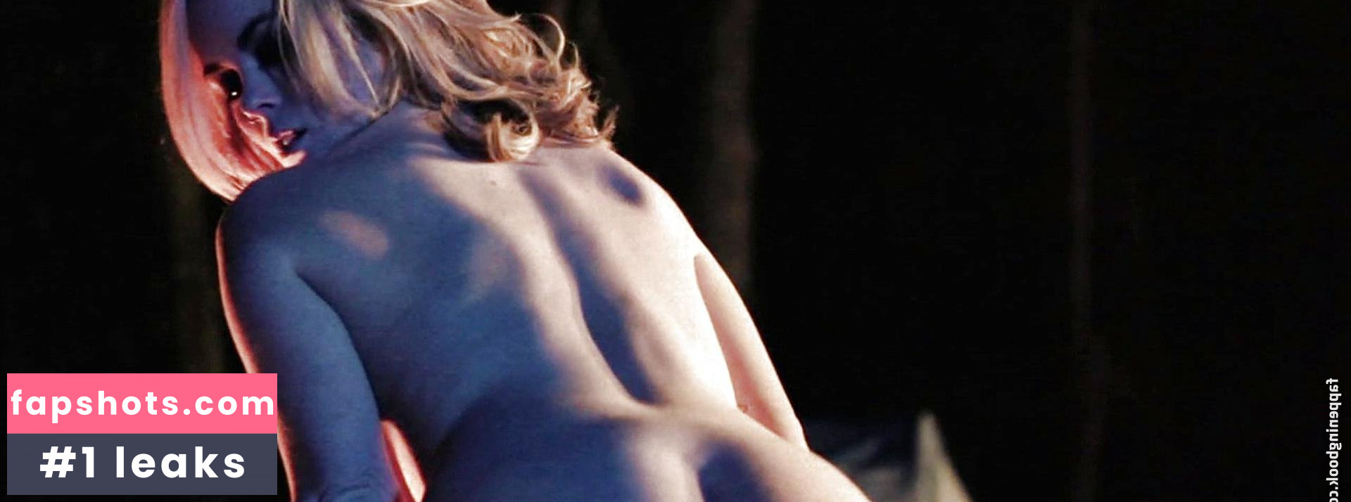 Niki Liner gallery photo #4