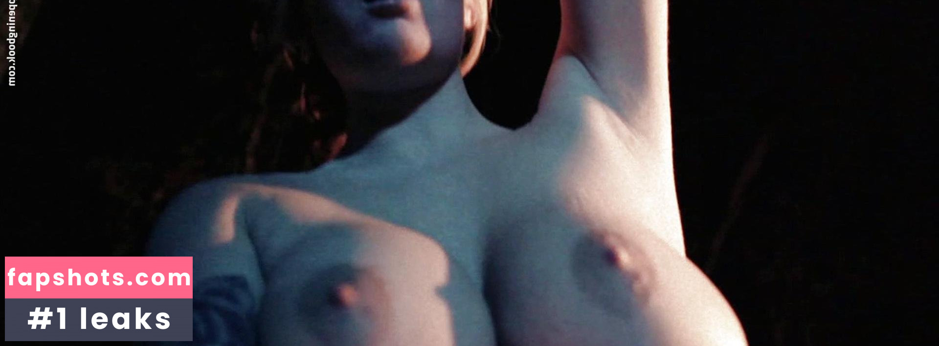 Niki Liner gallery photo #10