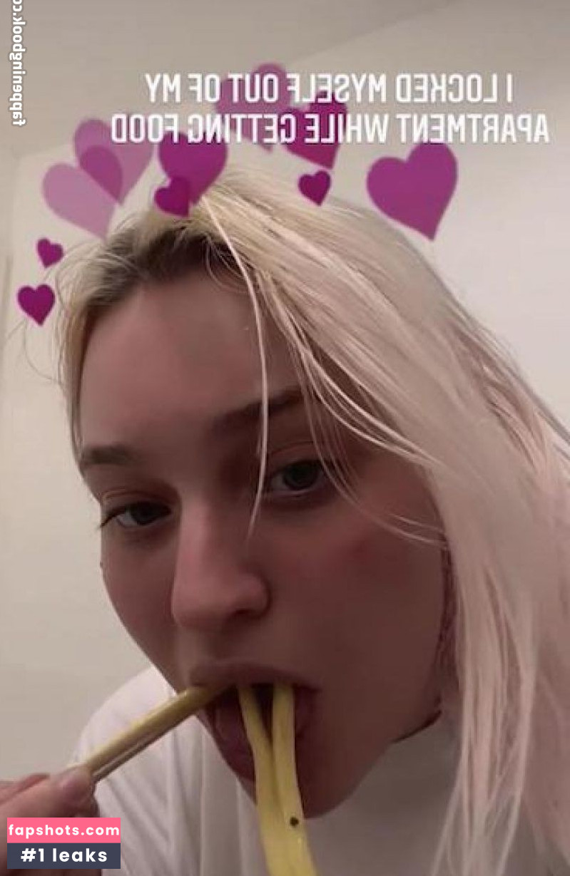 Niki Nihachu gallery photo #24