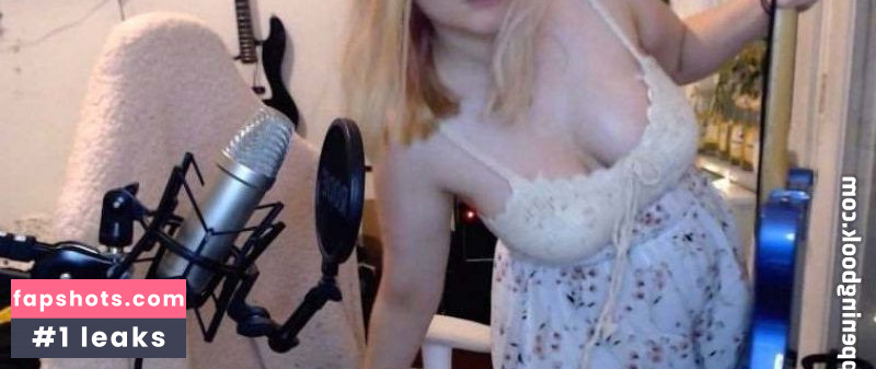 Niki Nihachu gallery photo #7