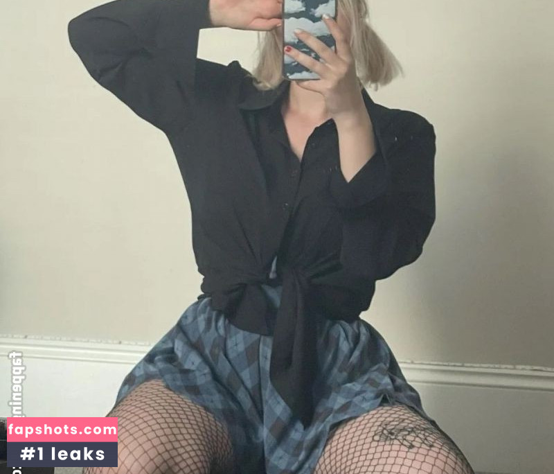 Niki Nihachu gallery photo #10