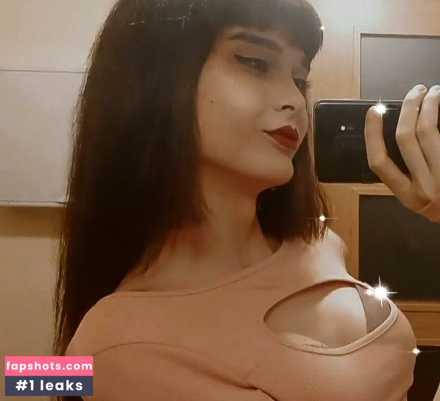 Niki Zmf gallery photo #9