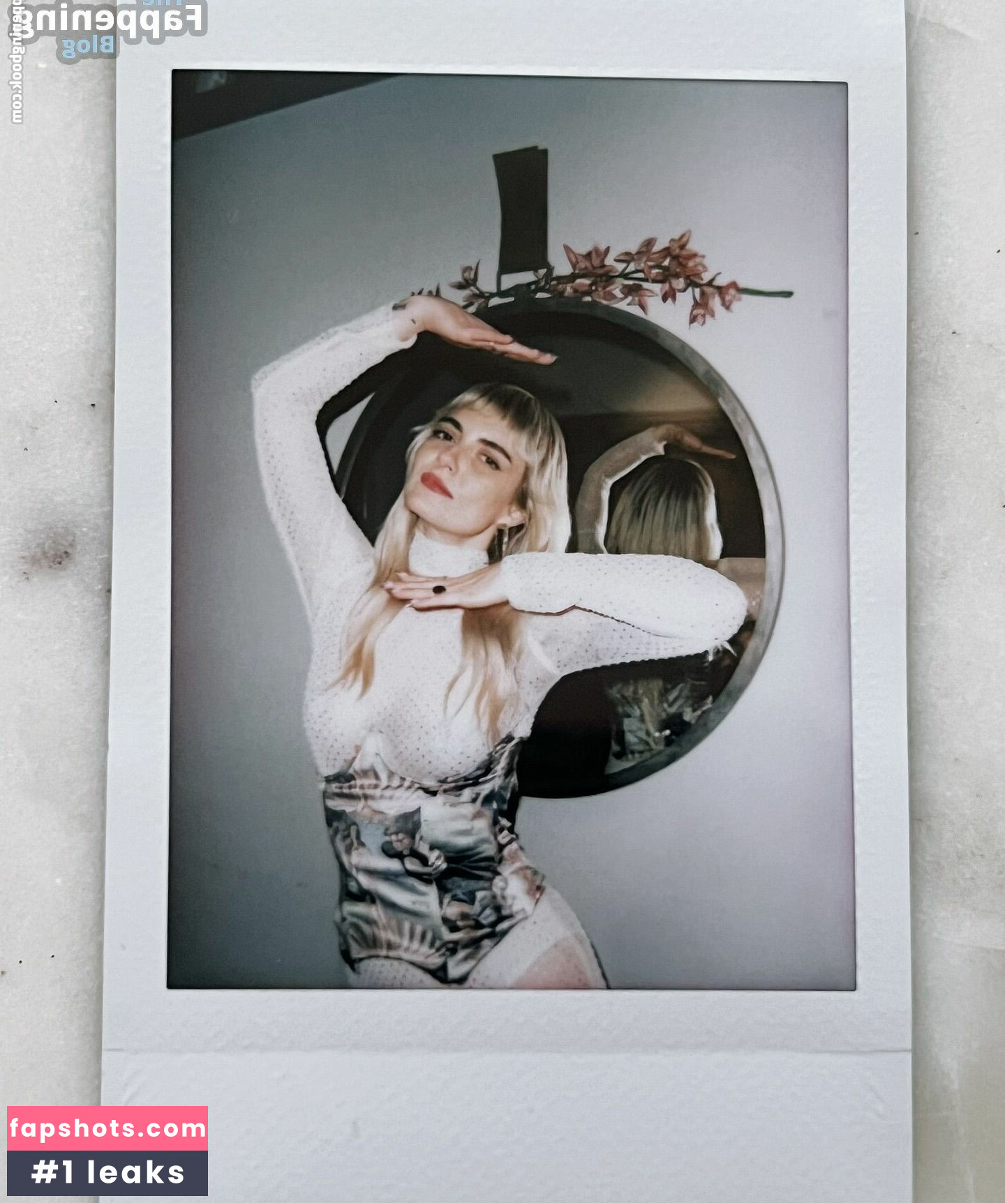 Nikia Lee gallery photo #4