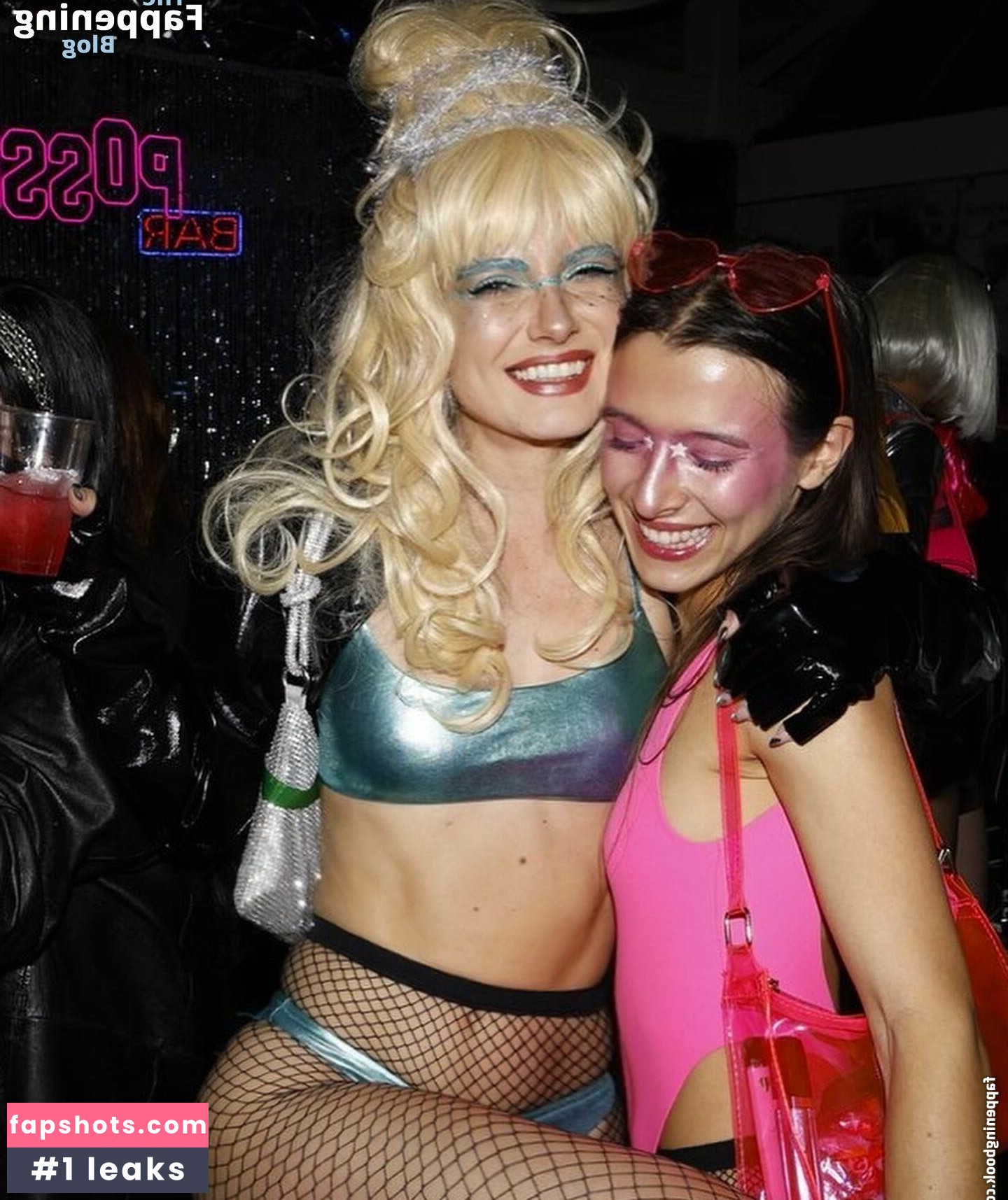 Nikia Lee gallery photo #7