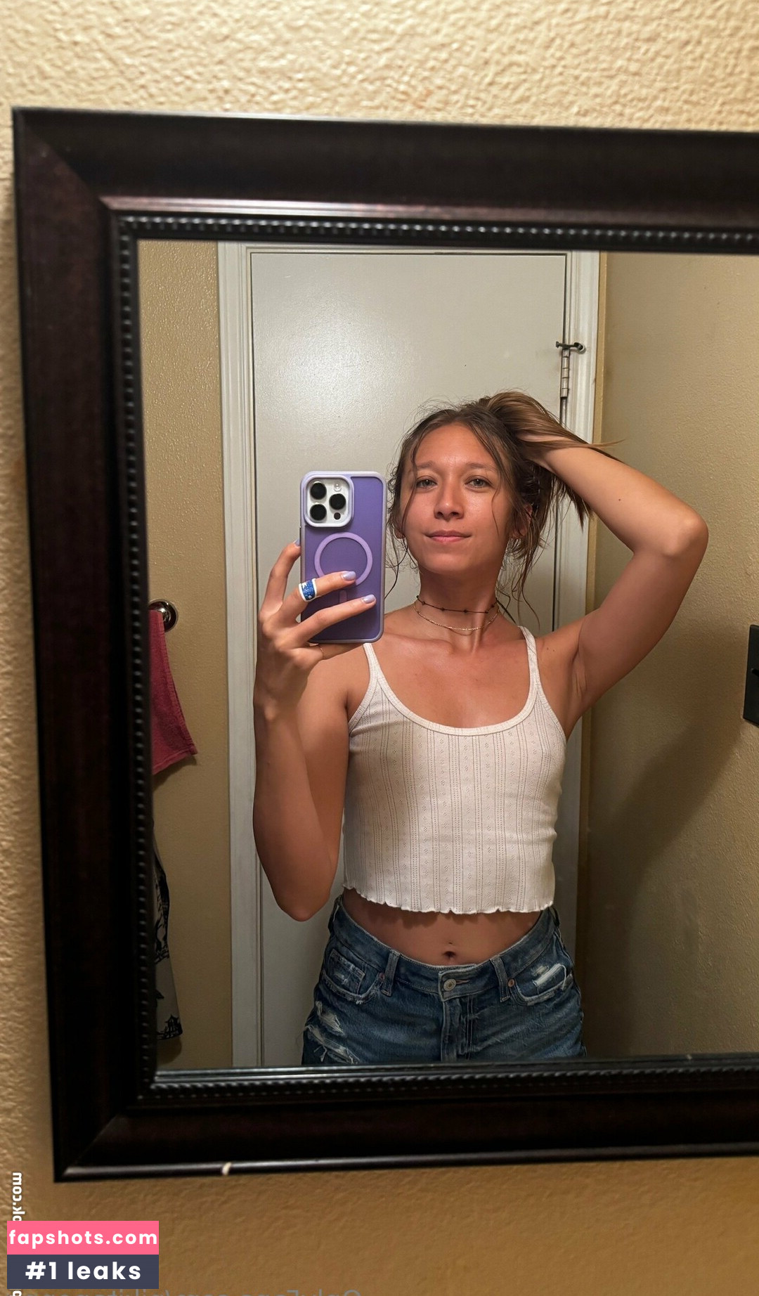 Nikita Crump gallery photo #22