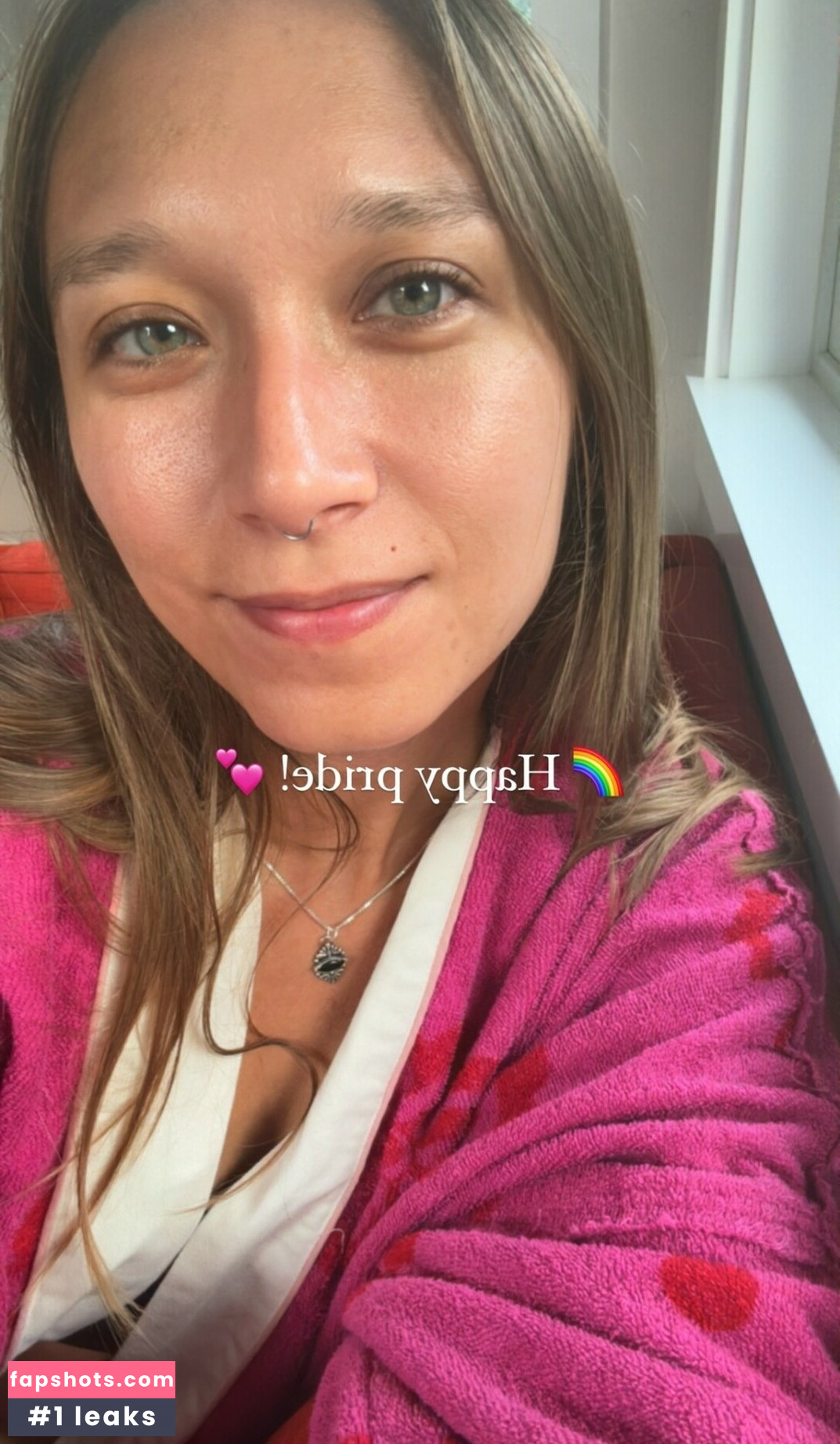 Nikita Crump gallery photo #8