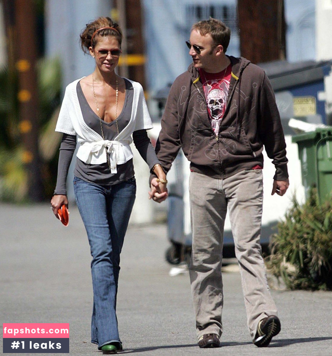 Nikki Cox gallery photo #114