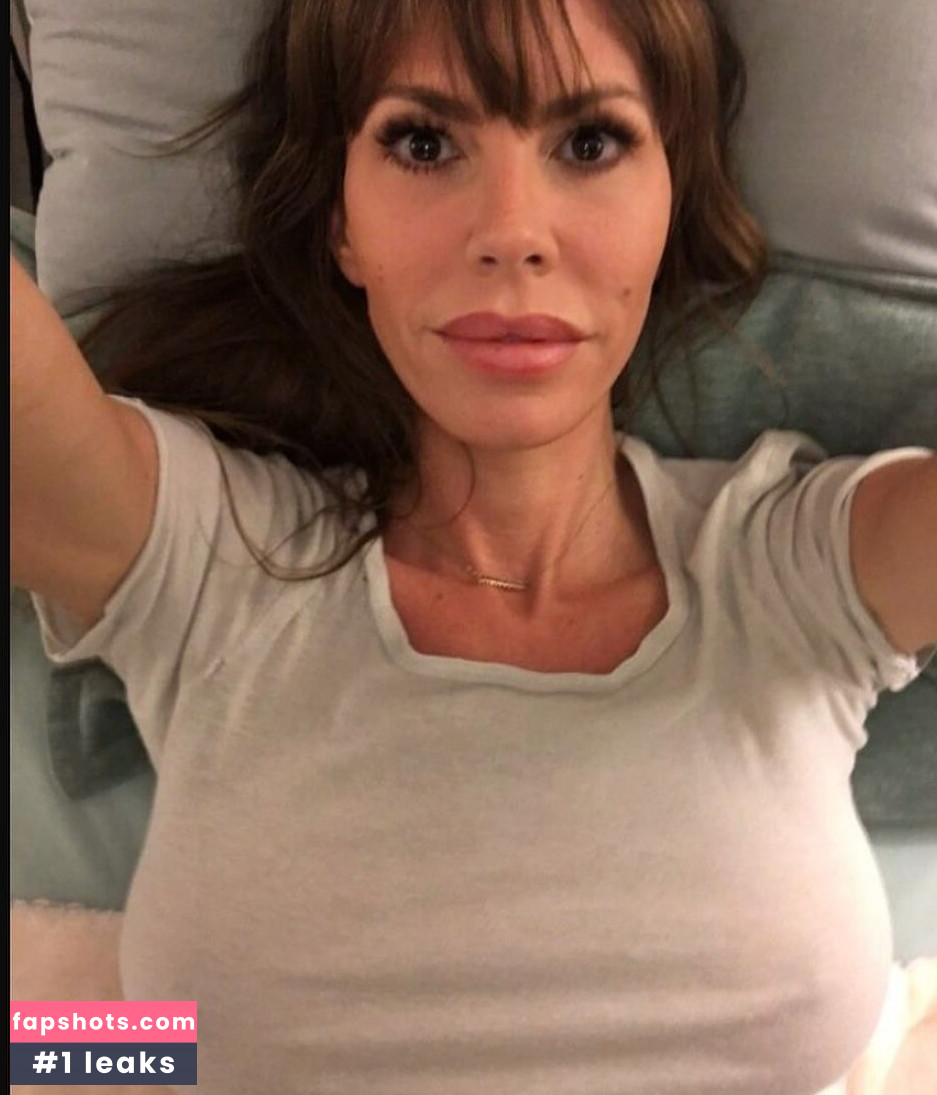 Nikki Cox gallery photo #34