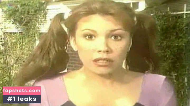 Nikki Cox gallery photo #50