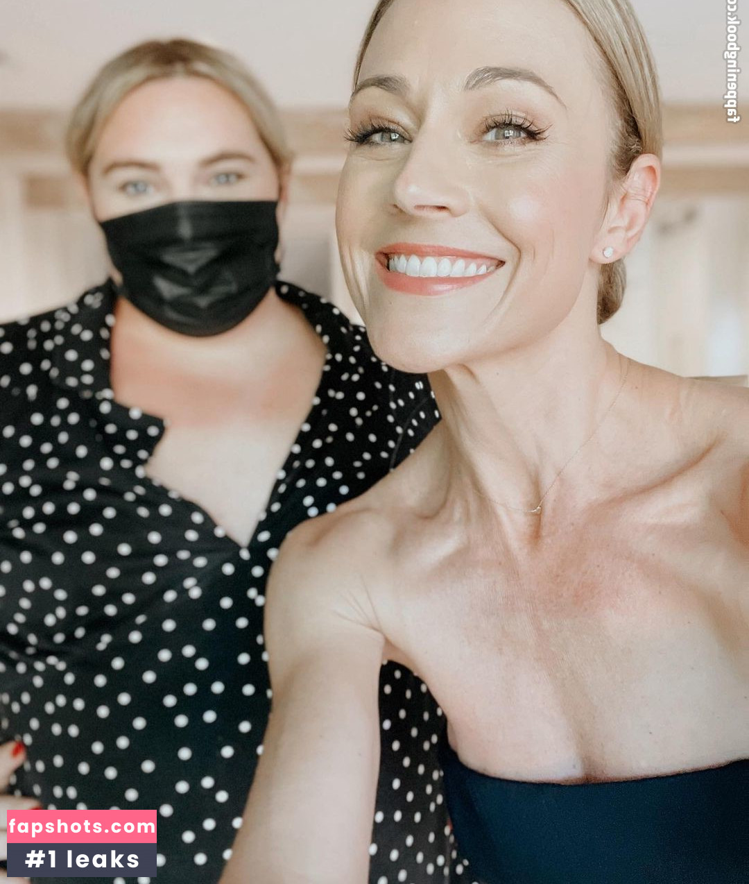 Nikki Deloach gallery photo #18