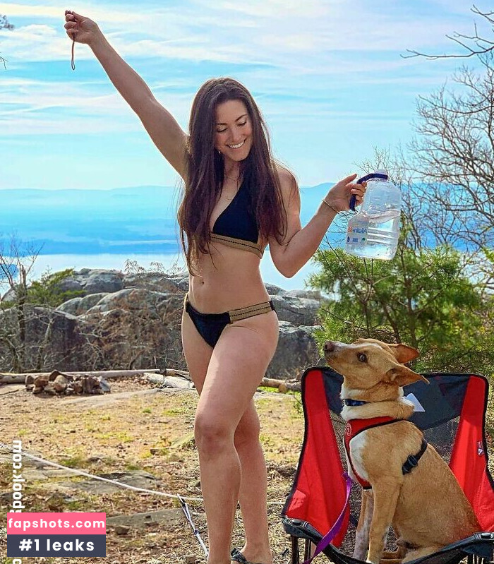 Nikki Delventhal gallery photo #3