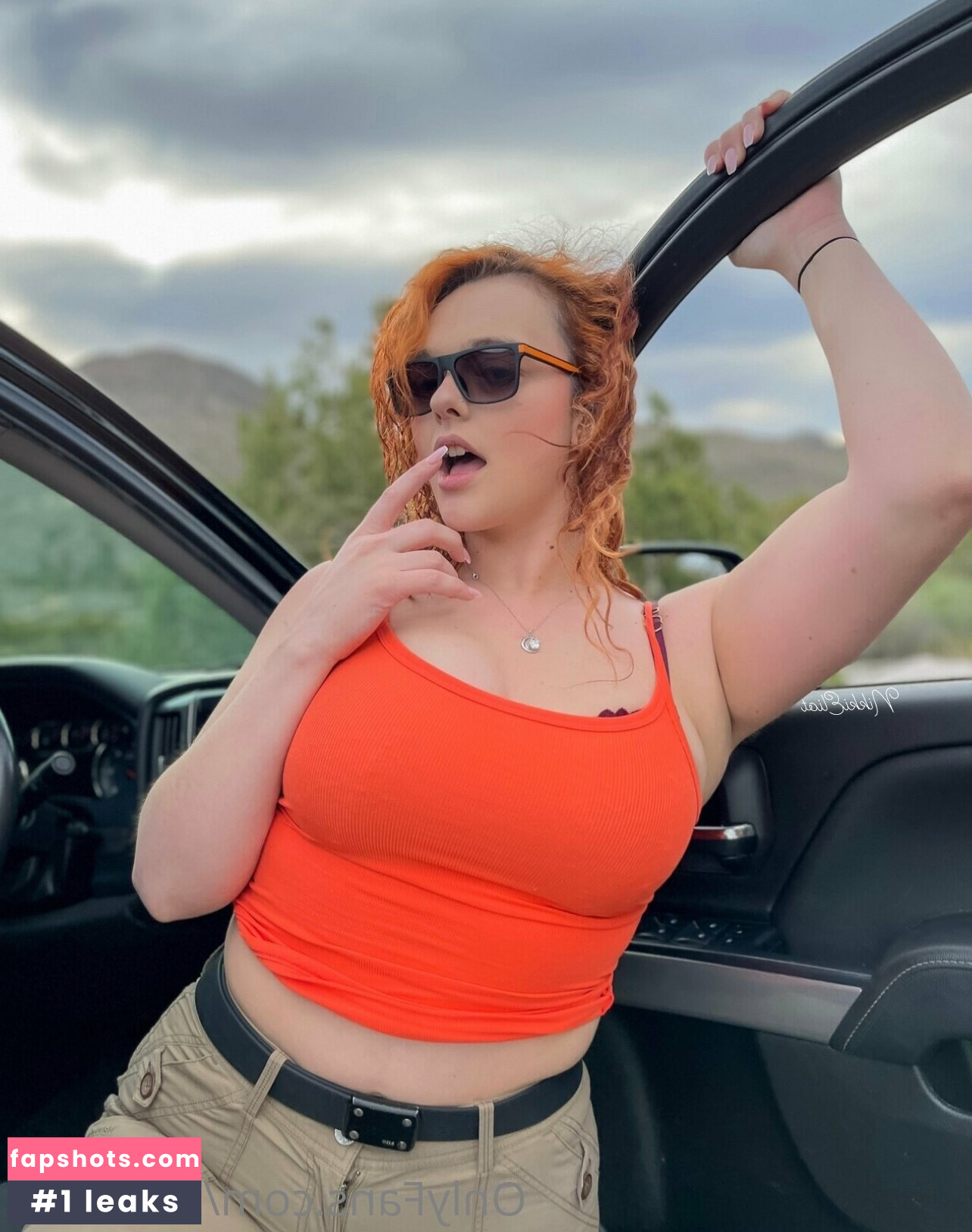 Nikki Eliot gallery photo #216