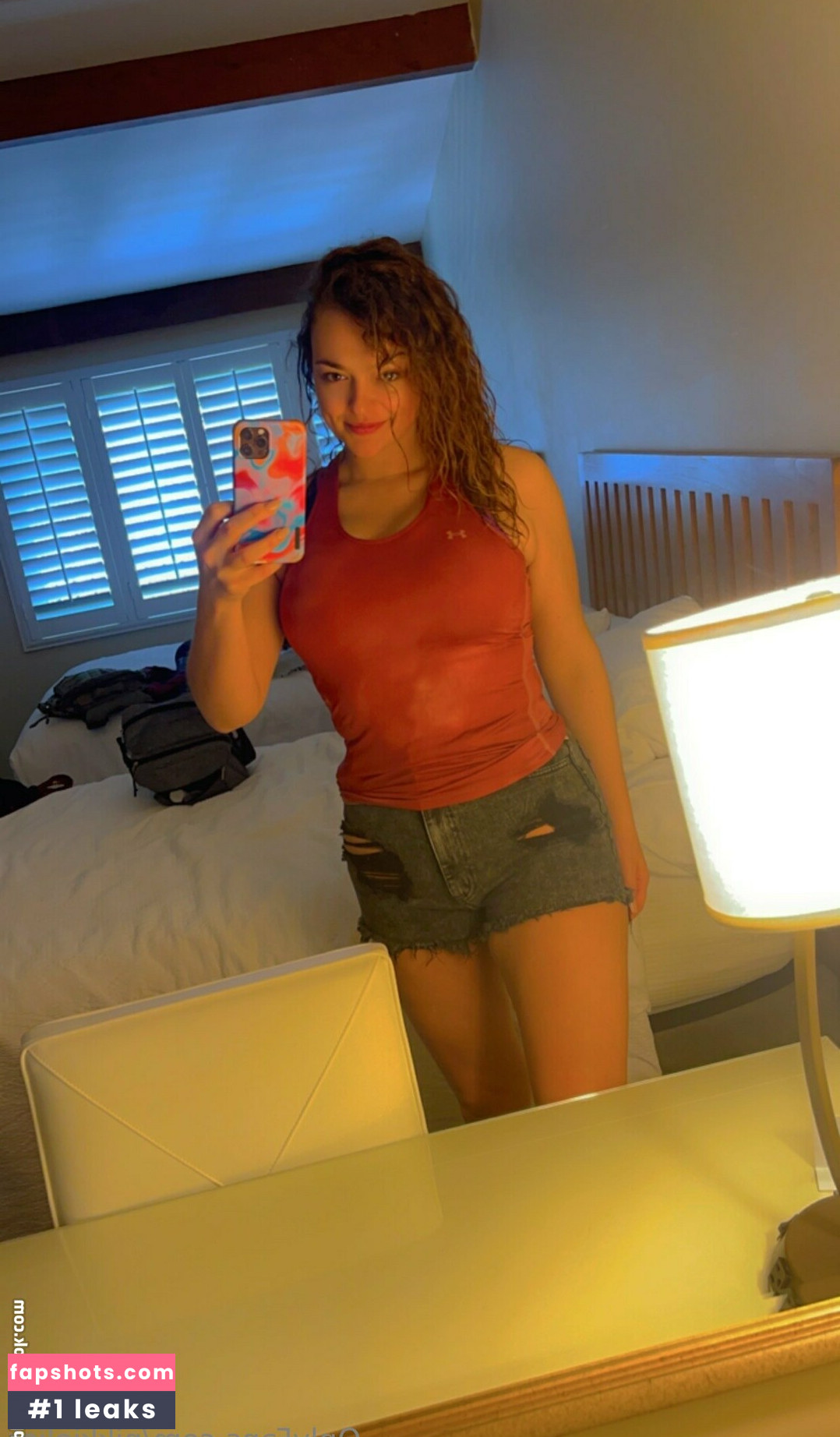 Nikki Eliot gallery photo #43