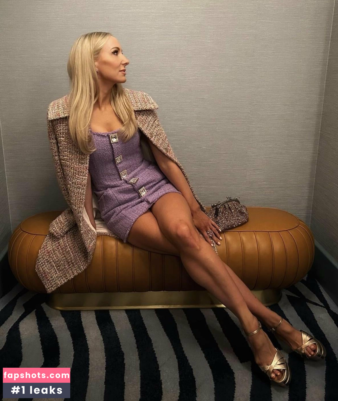 Nikki Glaser gallery photo #122