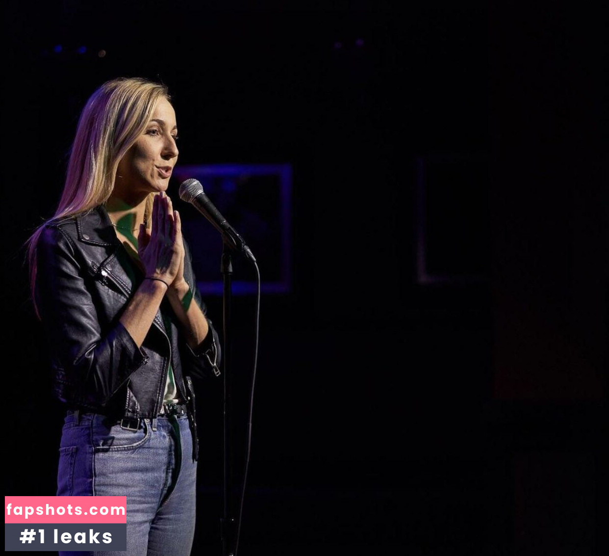 Nikki Glaser gallery photo #129