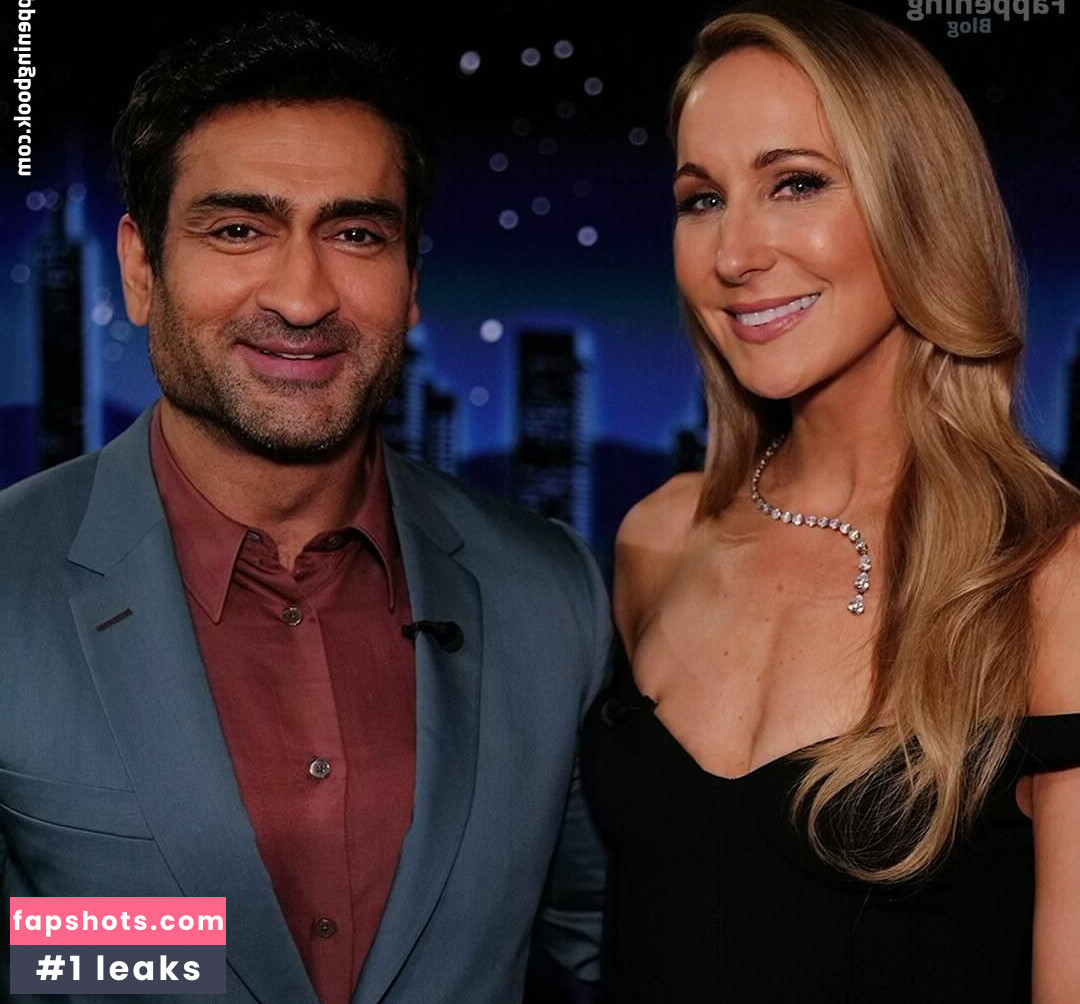 Nikki Glaser gallery photo #32