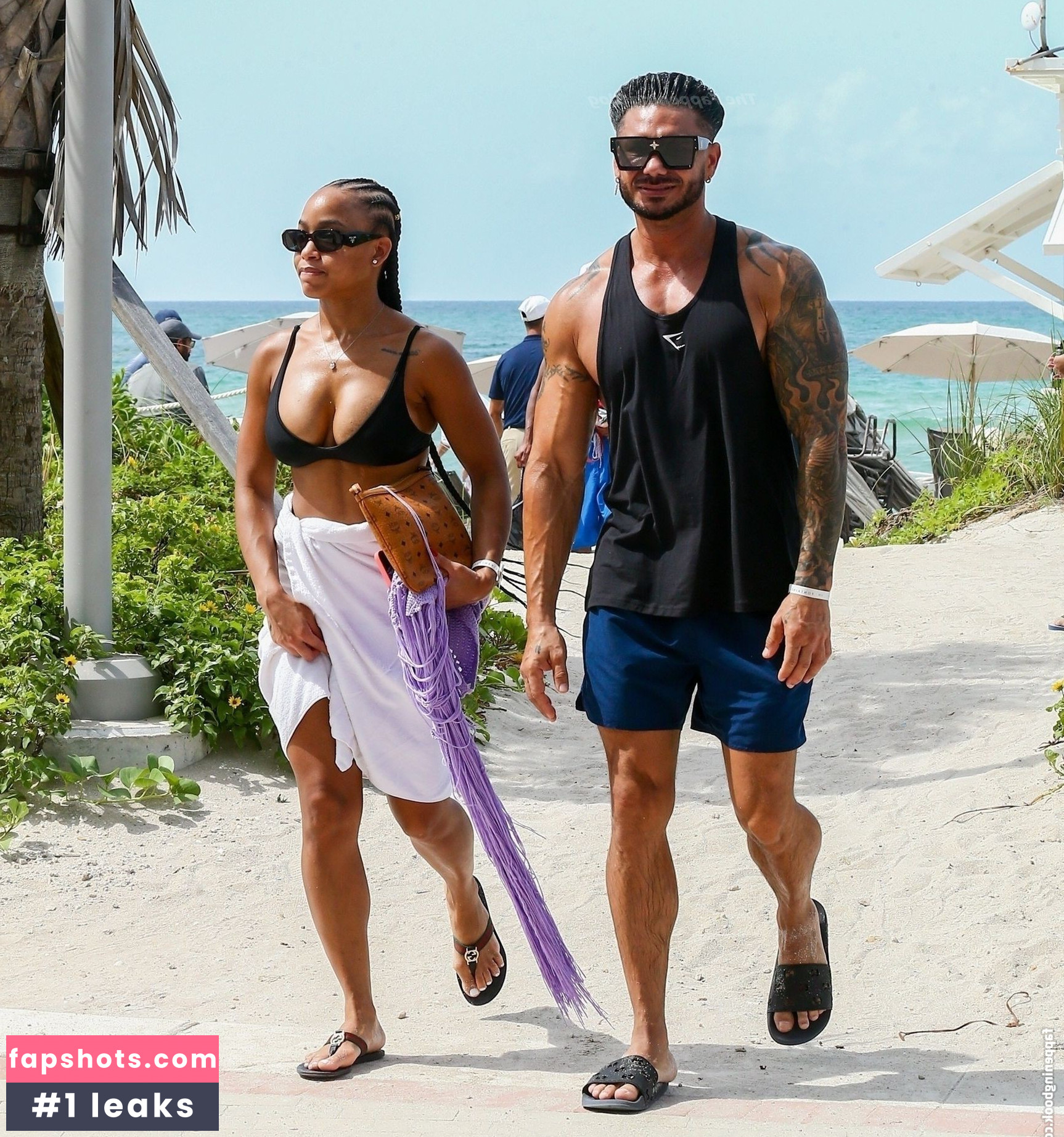 Nikki Hall gallery photo #16