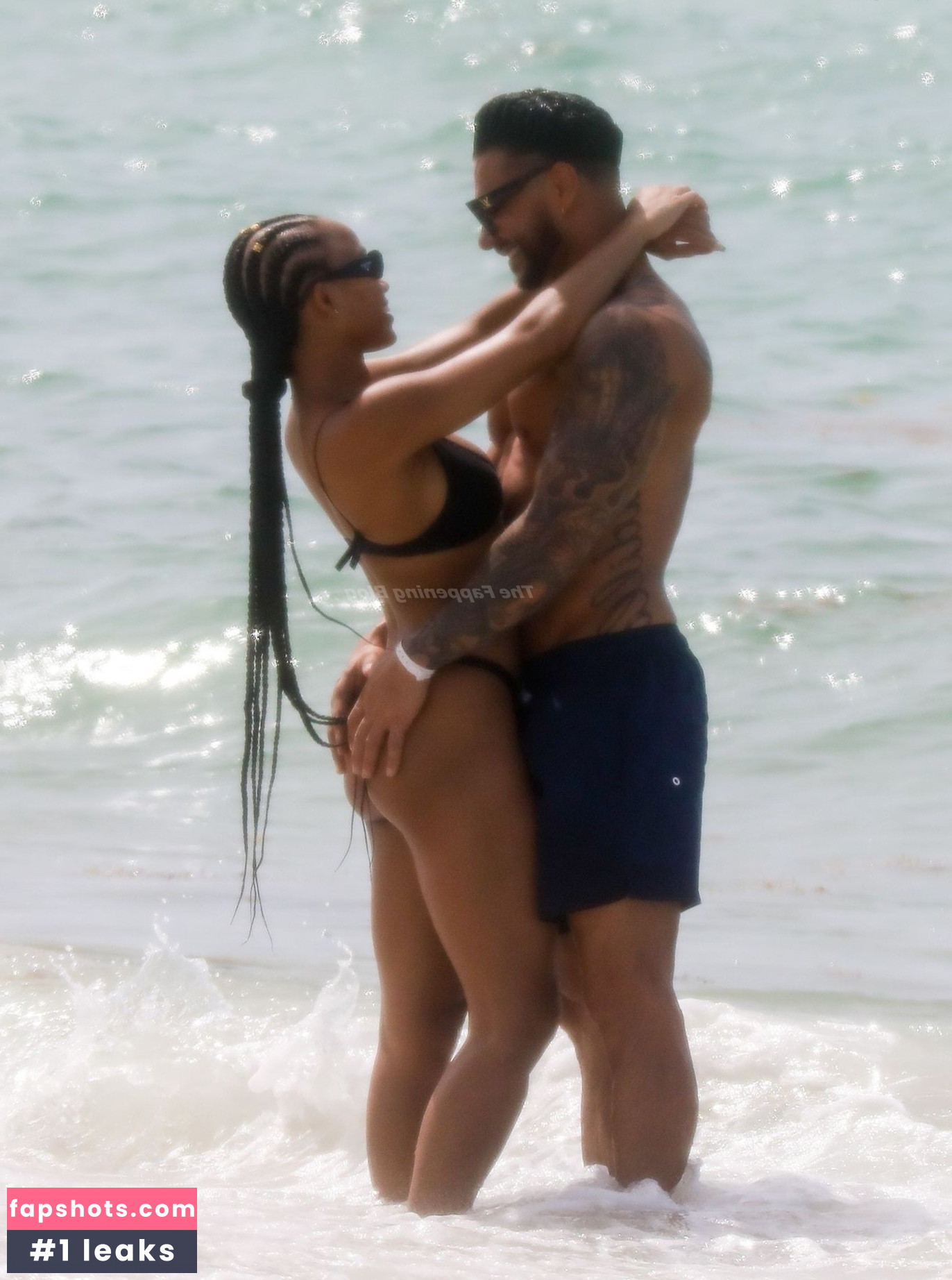 Nikki Hall gallery photo #19