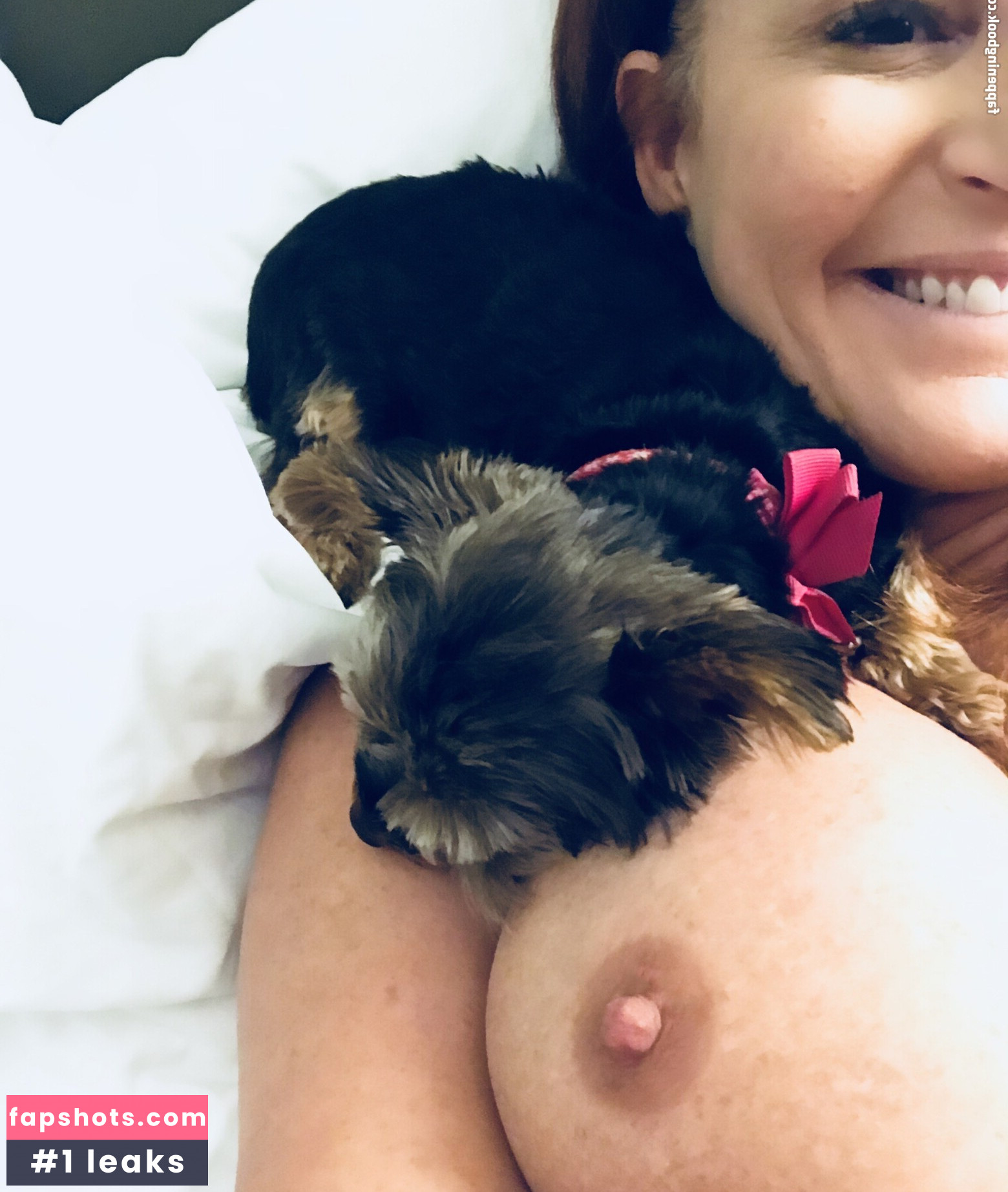 Nikki Irish gallery photo #21