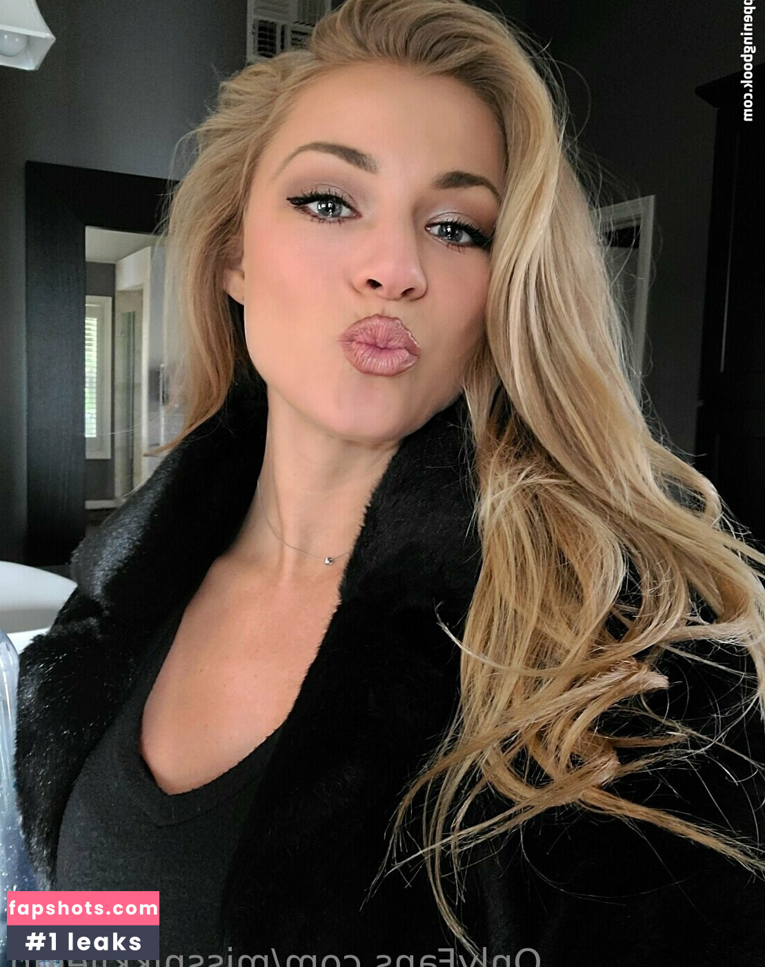 Nikki Leigh Nude Leaks OnlyFans Photos #35 - LeakJerk