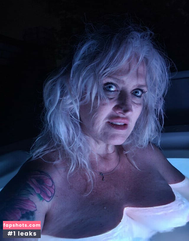 Nikki_LuvVIP gallery photo #5