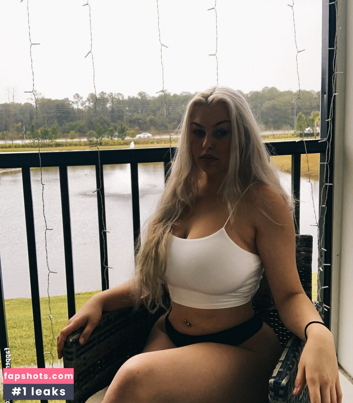 Nikki gallery photo #27