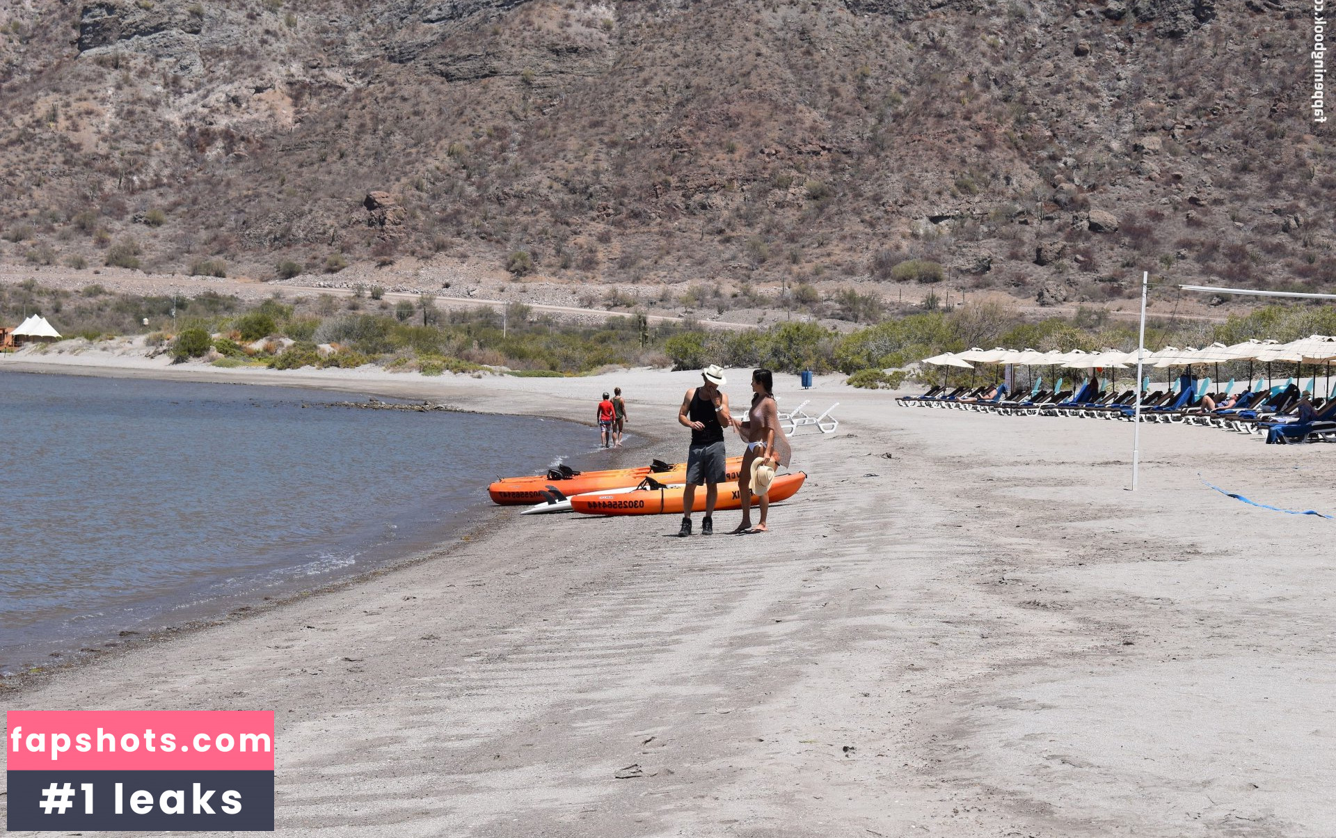 Nikki Reed gallery photo #104