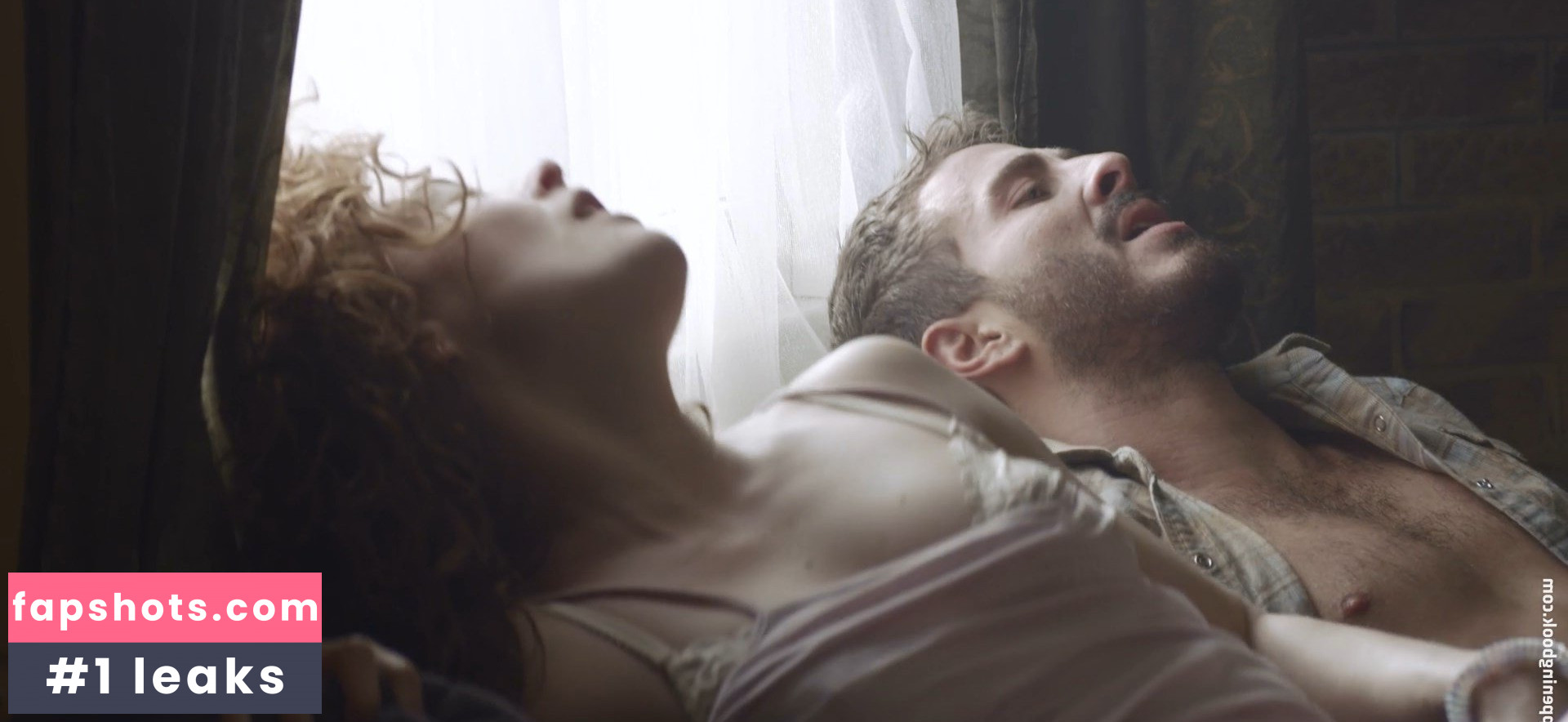 Nikki Shiels gallery photo #3