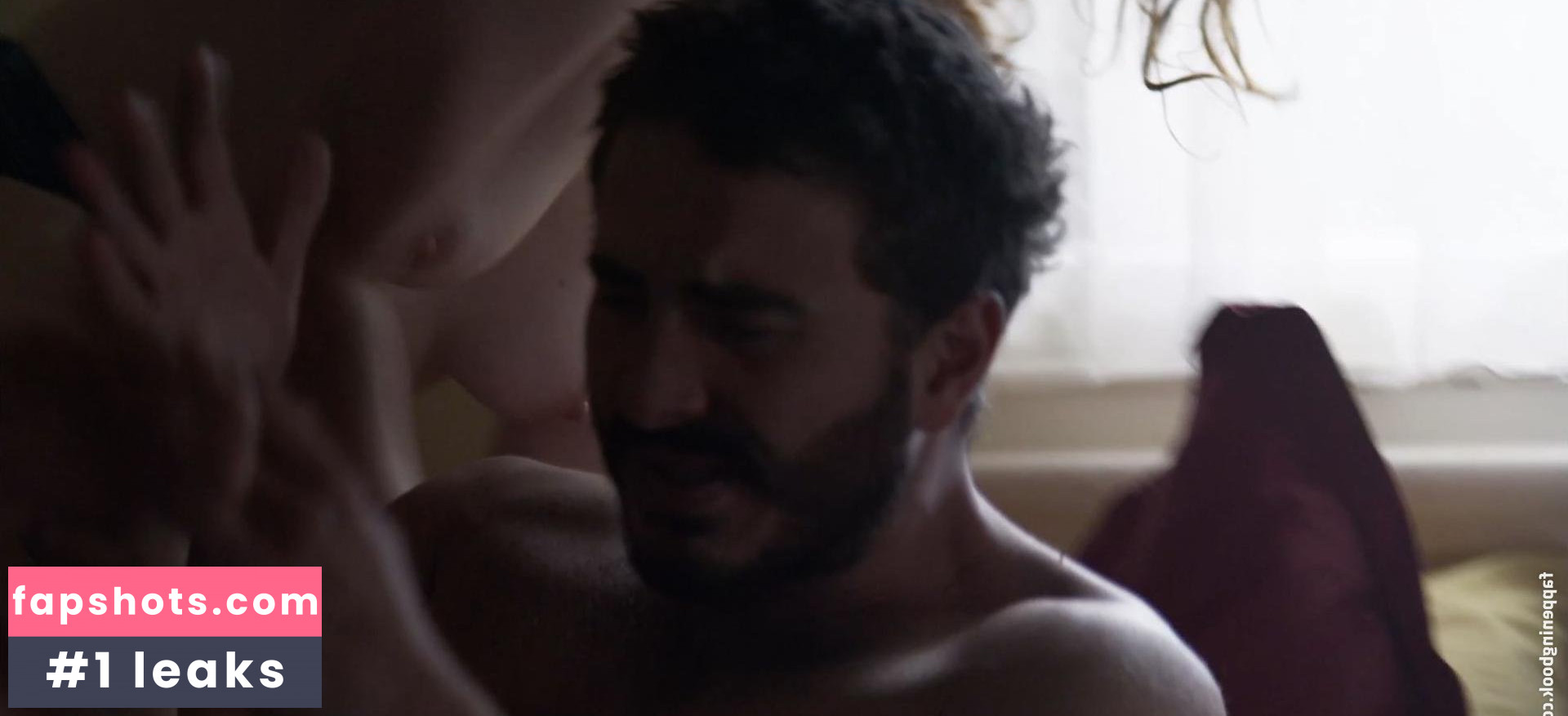 Nikki Shiels gallery photo #23