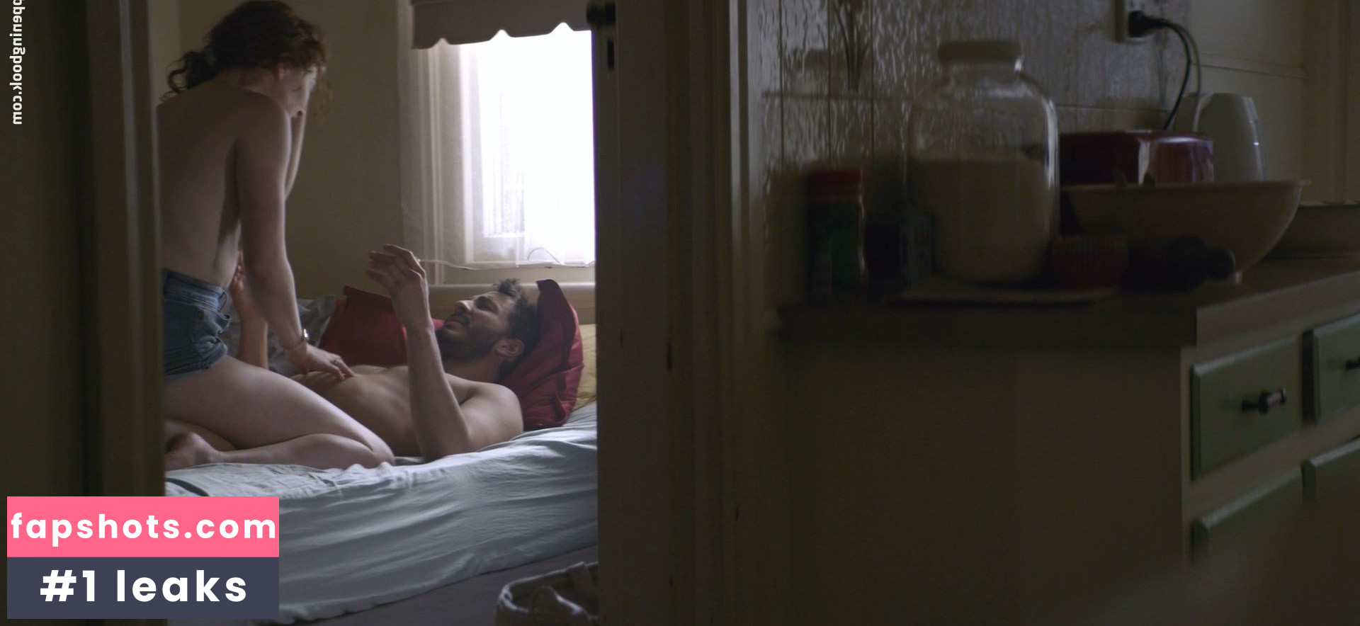 Nikki Shiels gallery photo #6