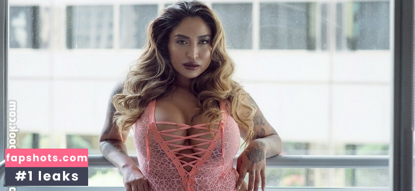 Nikki Sotelo gallery photo #3