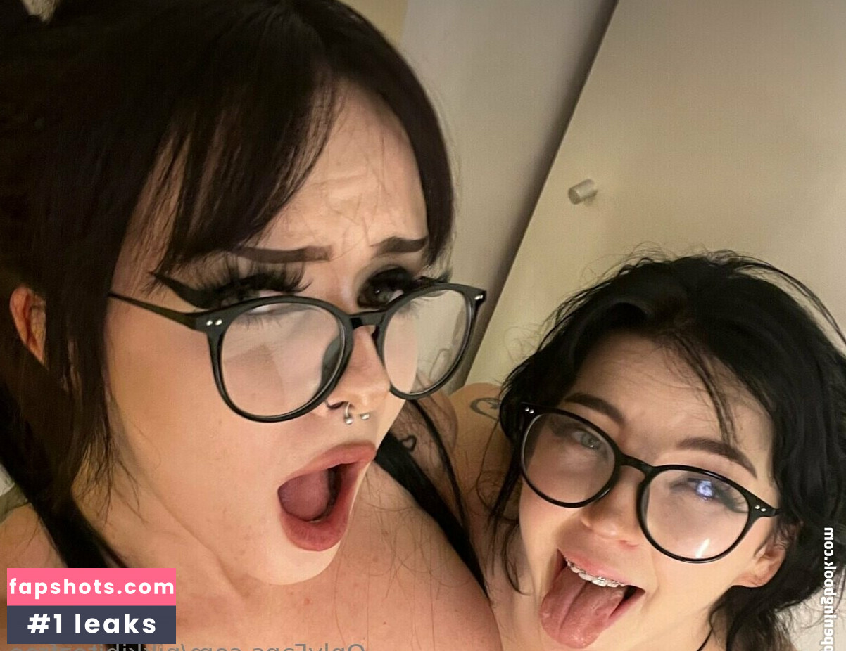 nikkibitezfree gallery photo #14