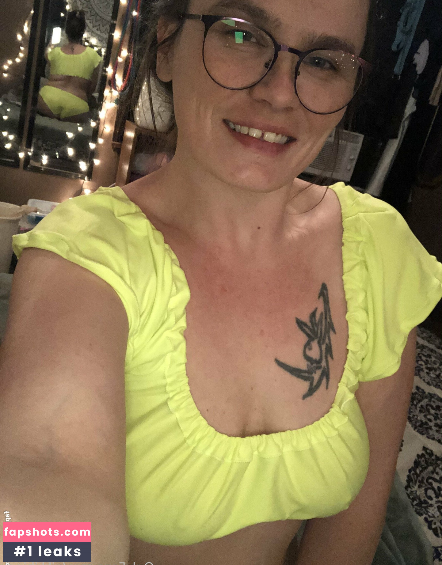 nikkihippy gallery photo #24