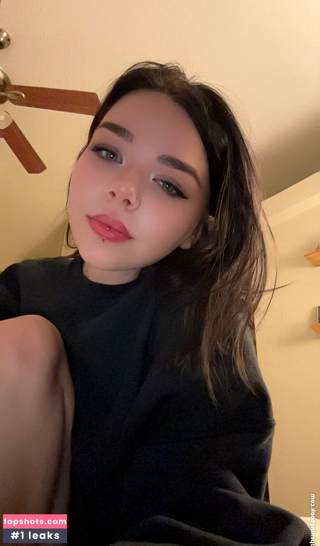 nikkiistar nude babe gallery