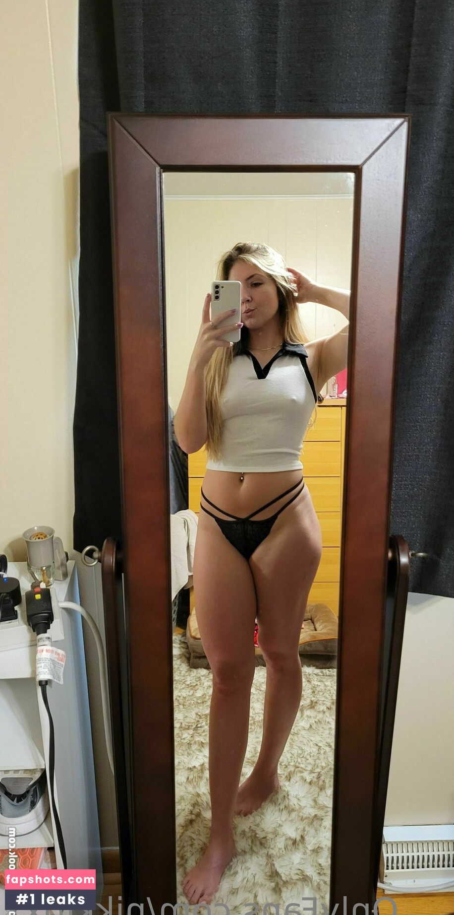 Nikkipxx Filtración Desnuda OnlyFans Foto #2 - Fapshots