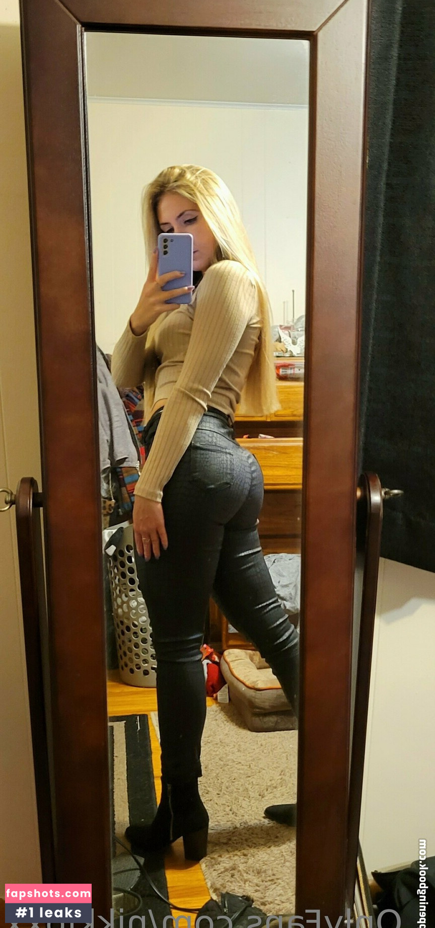 Nikkipxx Filtración Desnuda OnlyFans Foto #22 - Fapshots