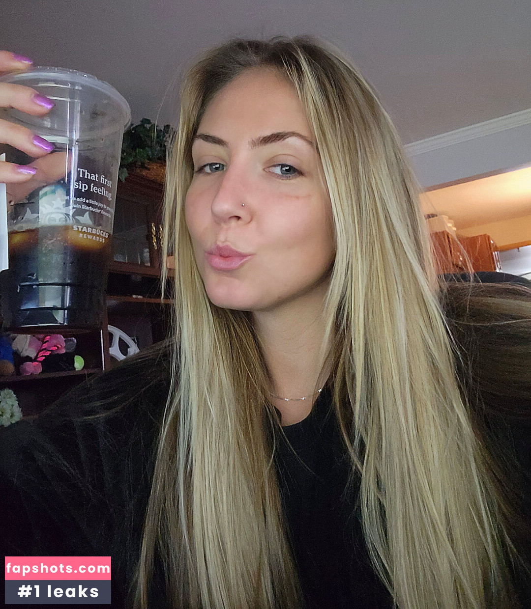 Nikkipxx Filtración Desnuda OnlyFans Foto #28 - Fapshots