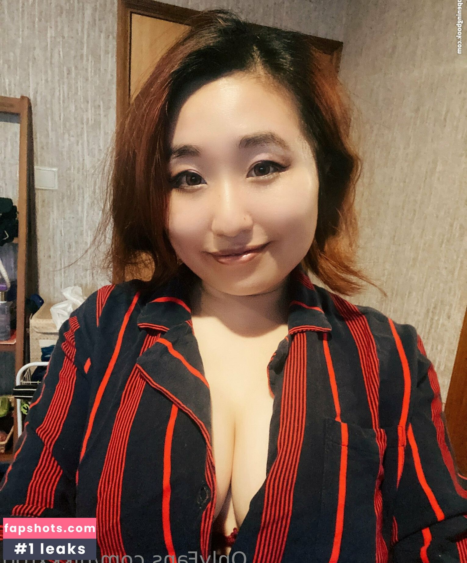 nikkxroo gallery photo #4