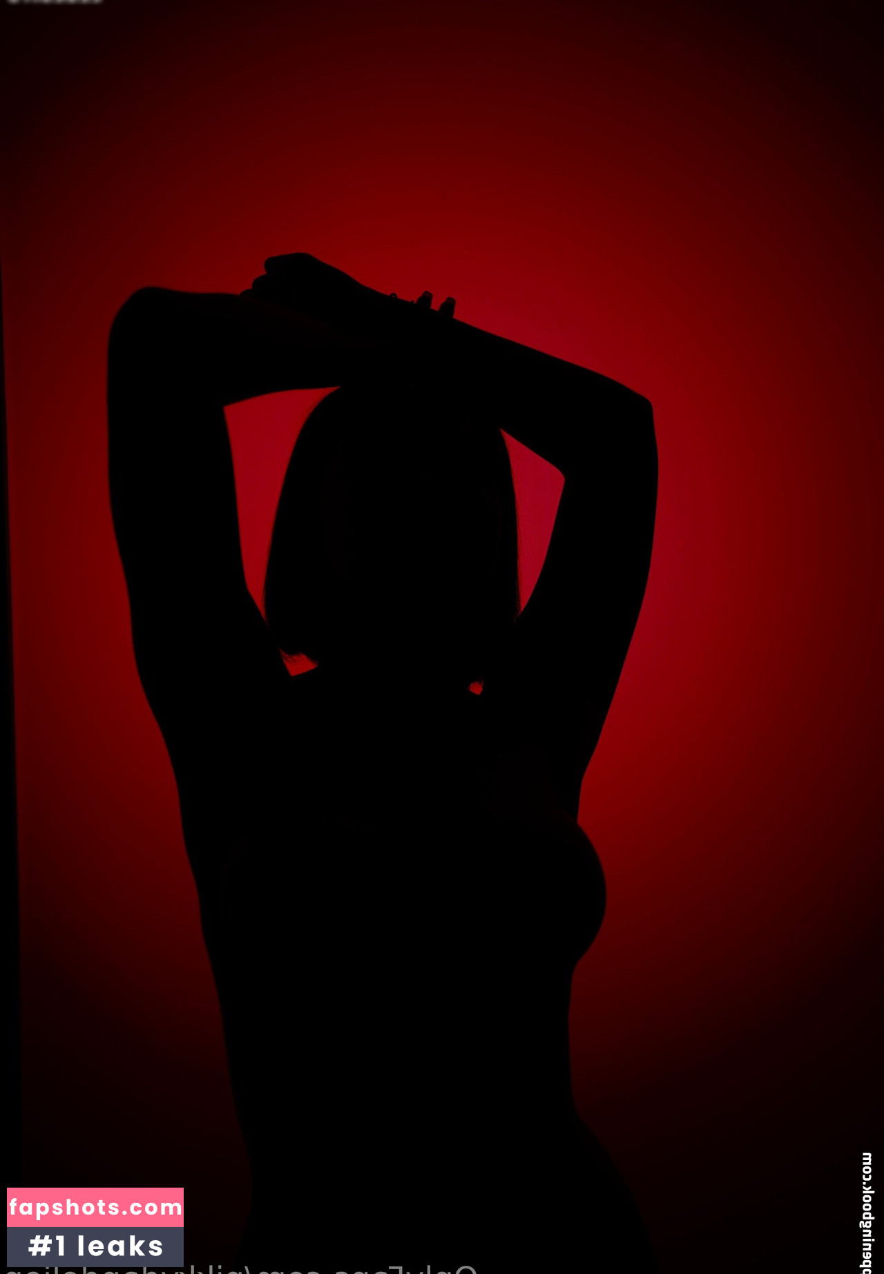 Nikky Dandelion gallery photo #18