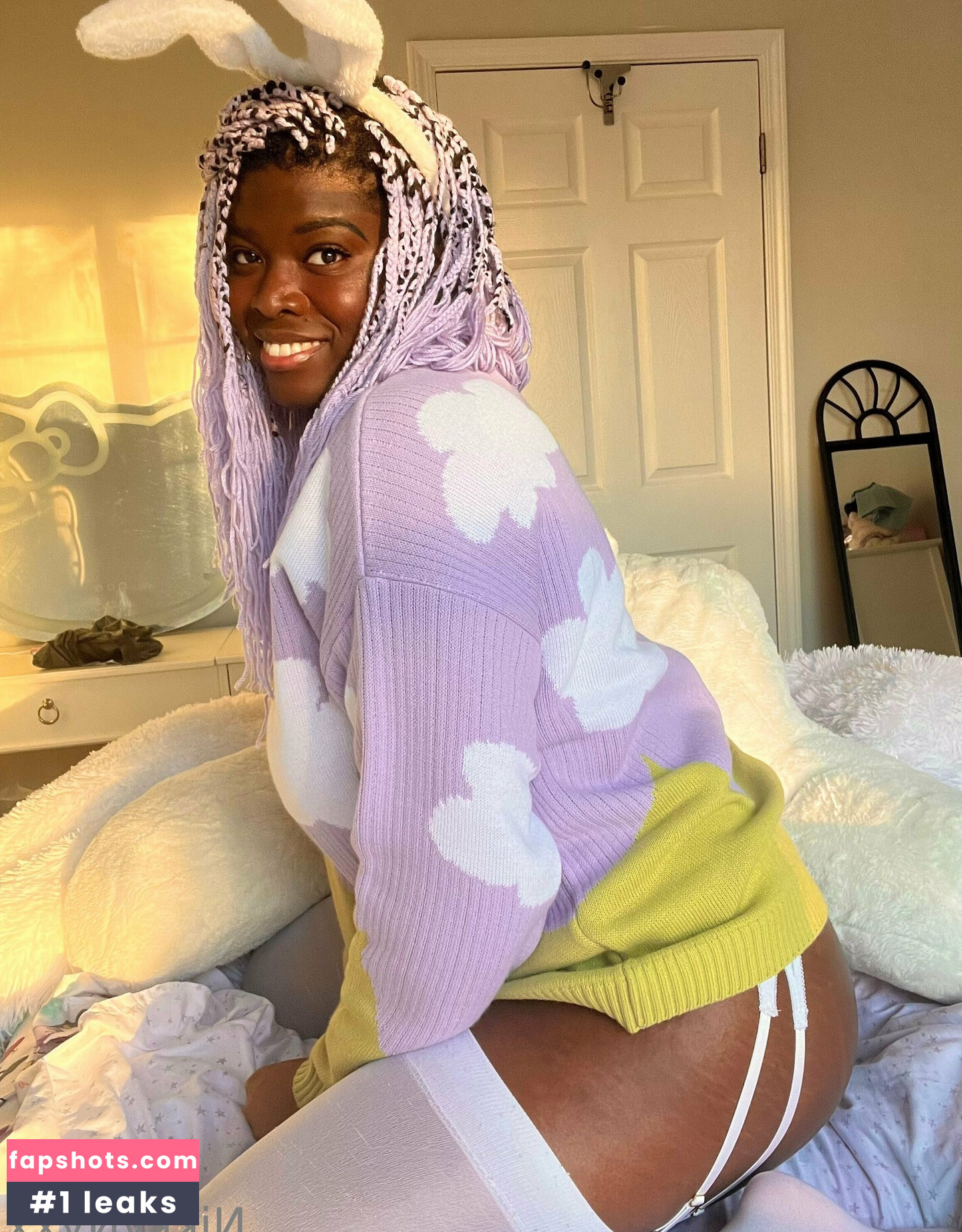 nikkynyxx gallery photo #30