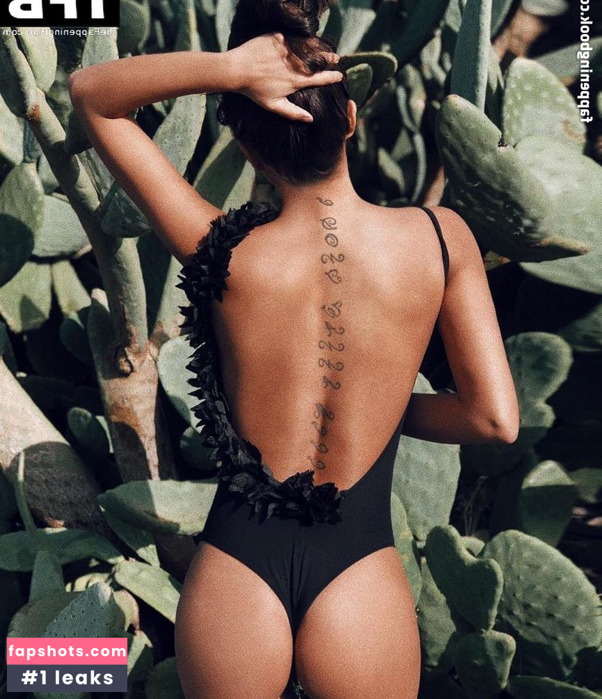 Nikoleta Lozanova gallery photo #22