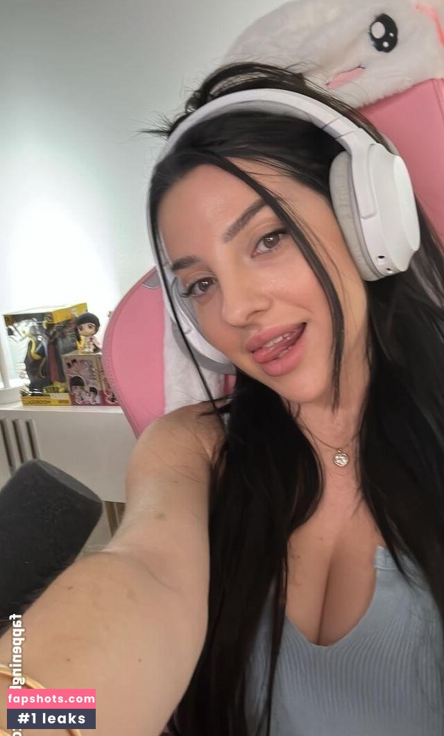 Nikoleta Milenova gallery photo #48