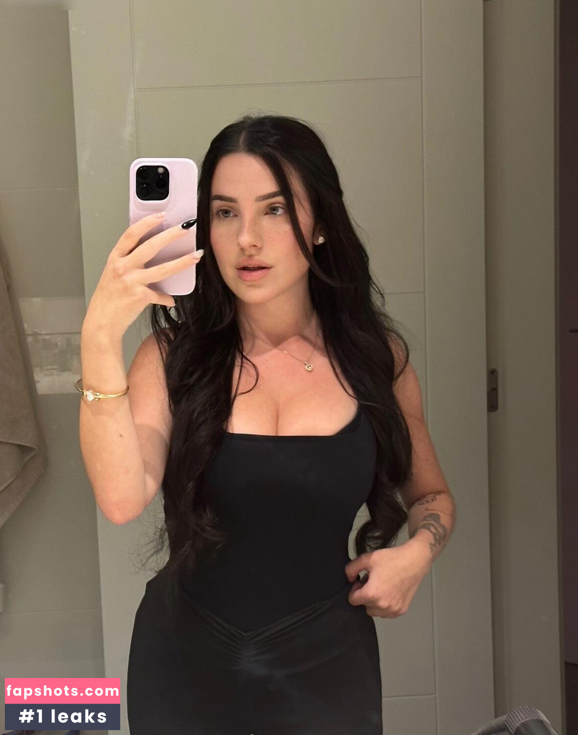 Nikoleta Milenova gallery photo #49