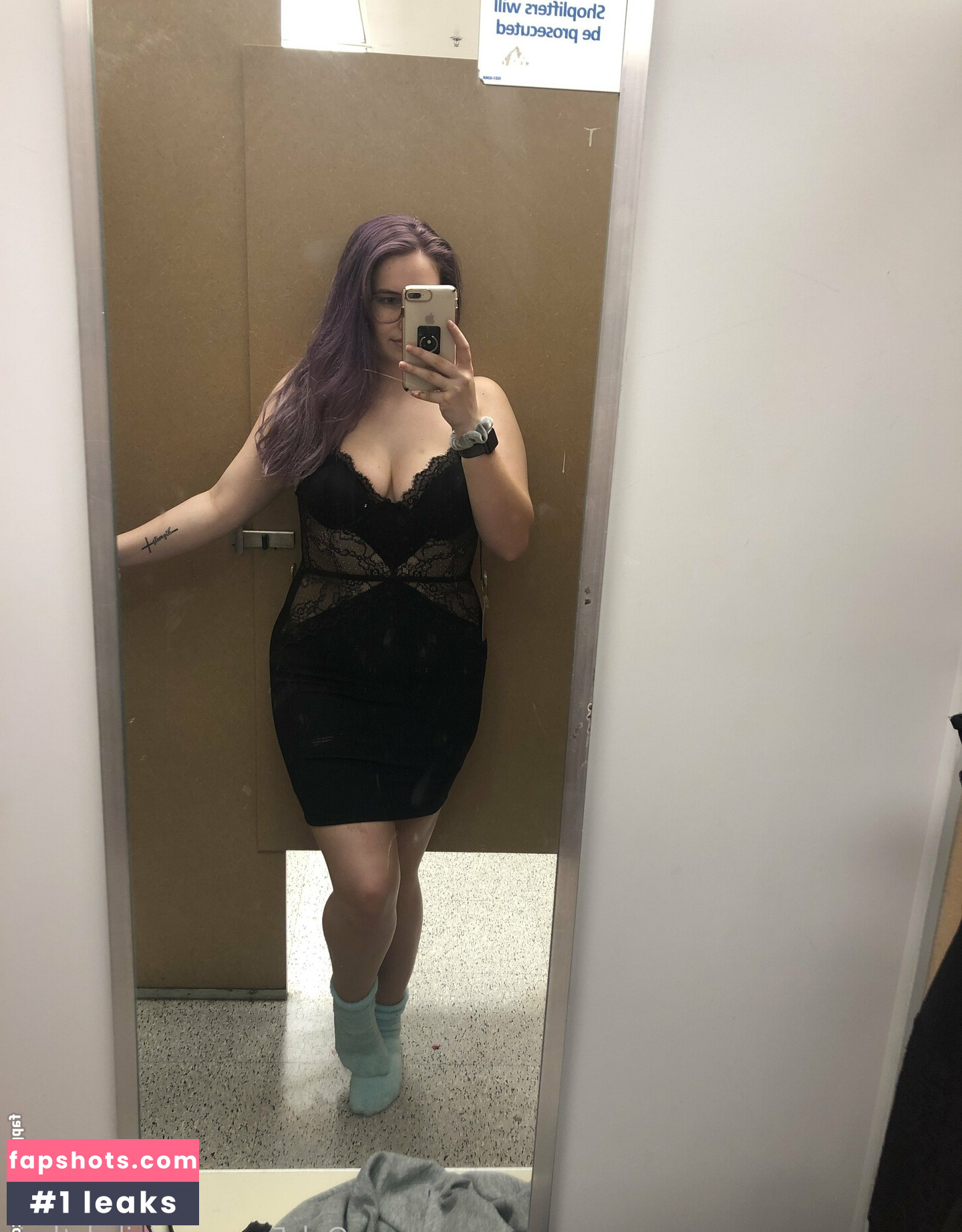 nikoletlarie Filtración Desnuda OnlyFans Foto #14 - Fapshots