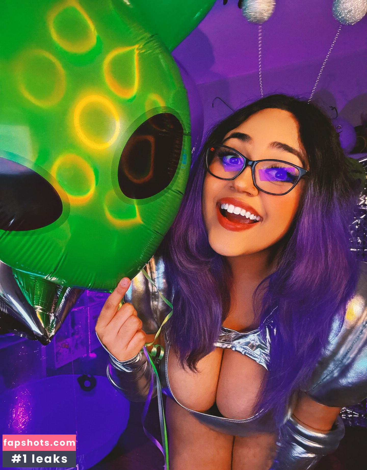 niku_geek17 gallery photo #2