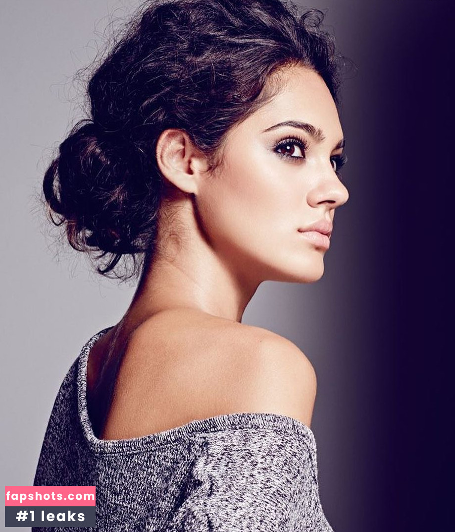 Nilam Farooq gallery photo #6